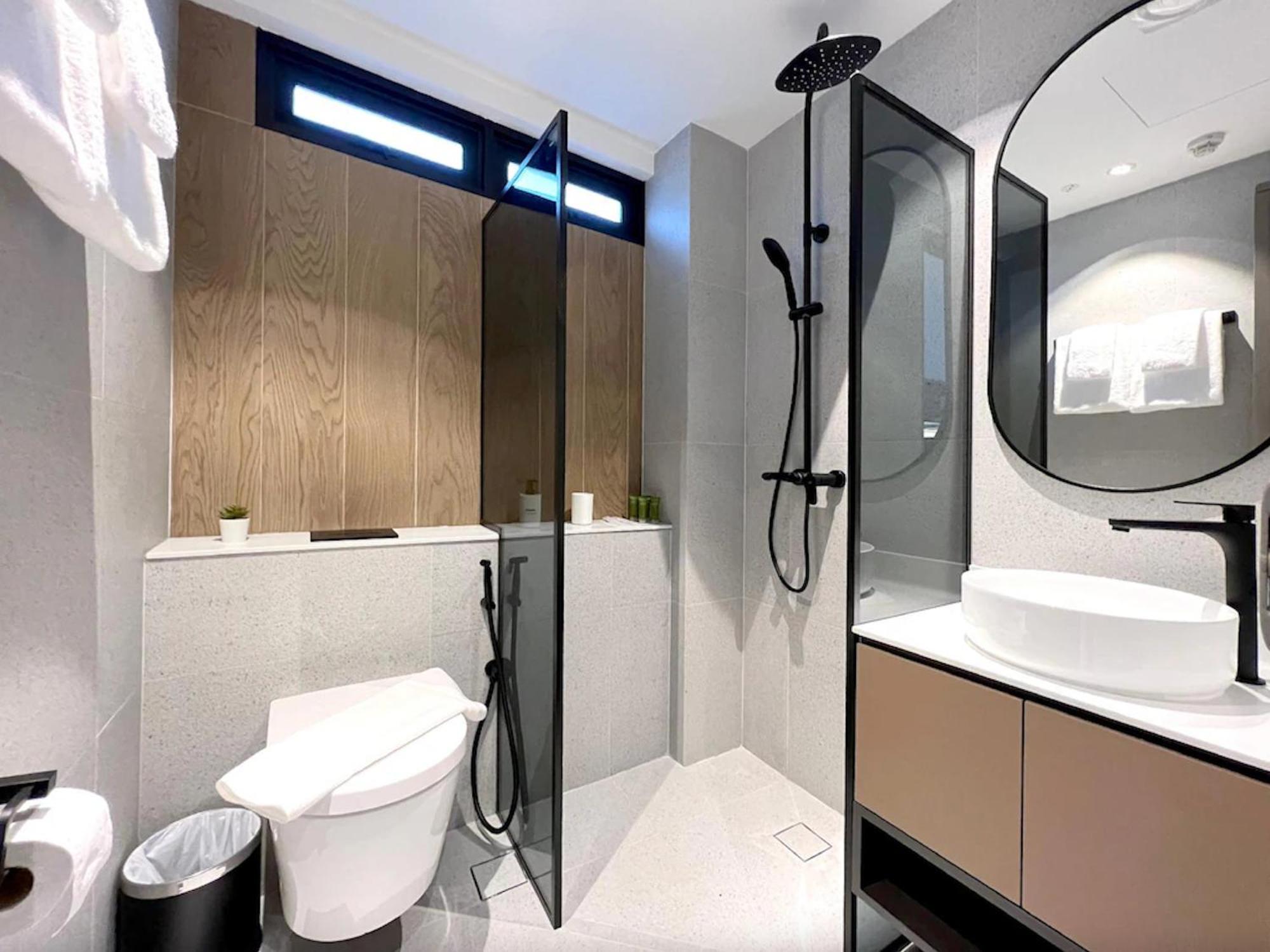Habyt Studios At Novena Singapour Extérieur photo